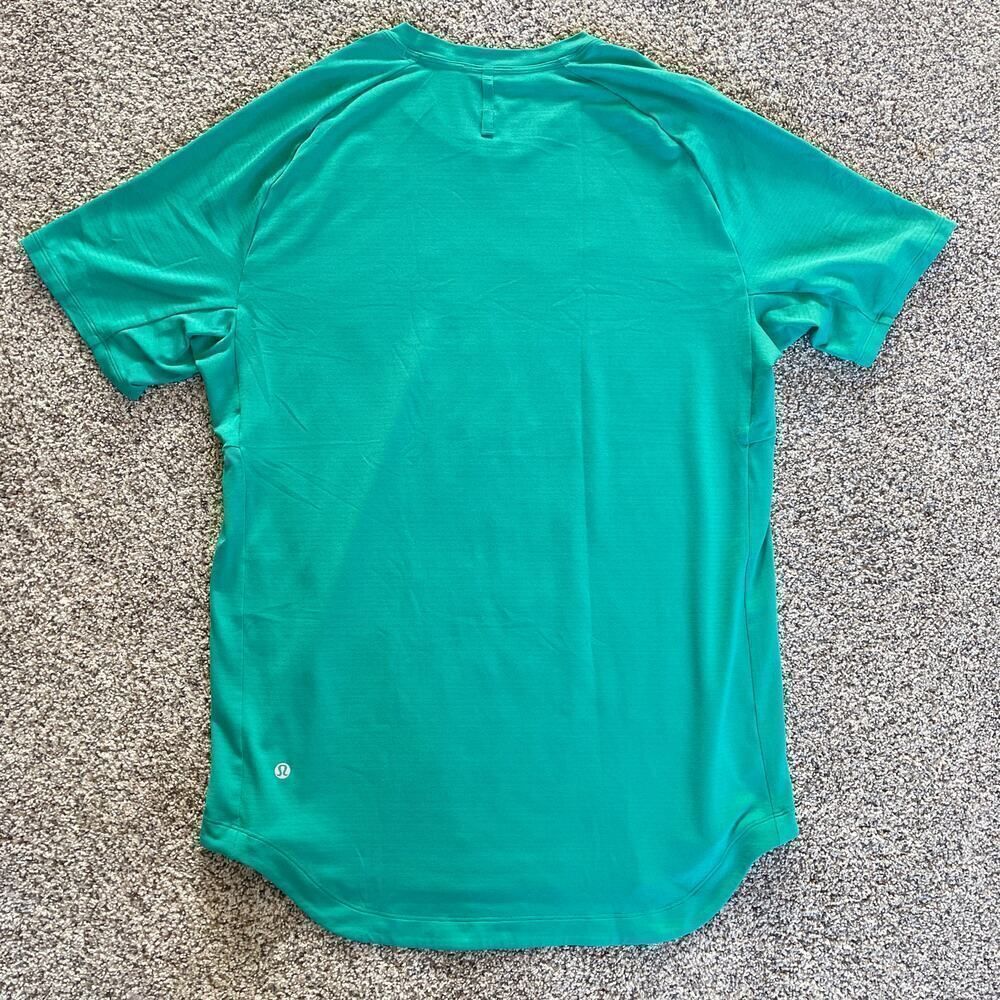 Lululemon Men’s Drysense Short Sleeve Shirt in Maldives Green - Picture 4 of 11